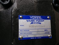 油研PV2R2-41-F-RAA-41葉片泵
